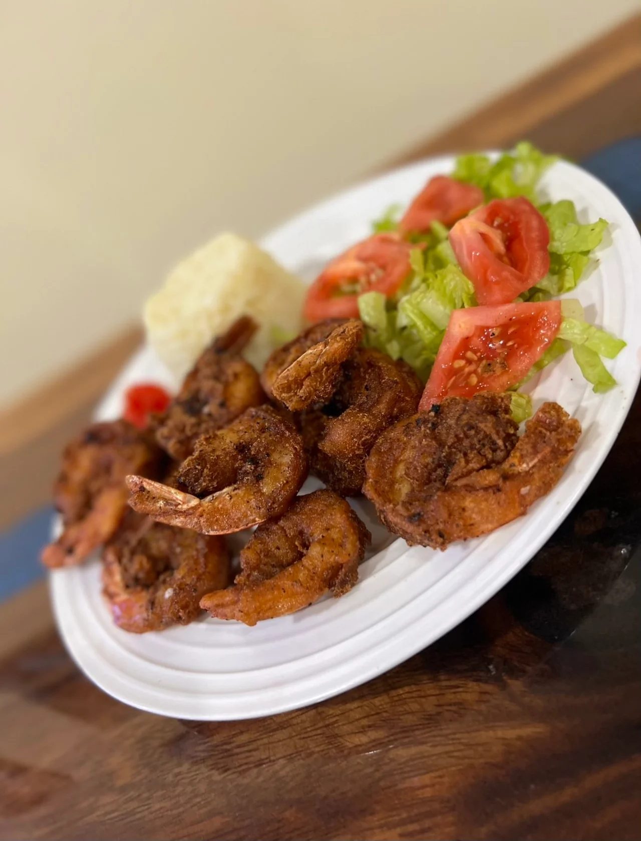 Shrimp Platter (Includes Rice & Salad).