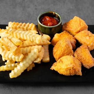 6 Pieces Nuggets with Fries